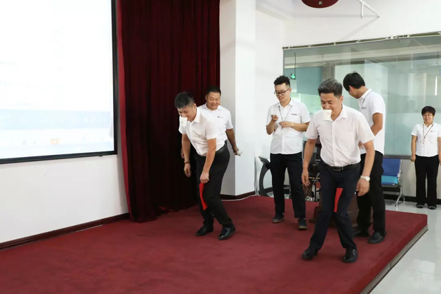 乾港集團(tuán)8月員工生日會