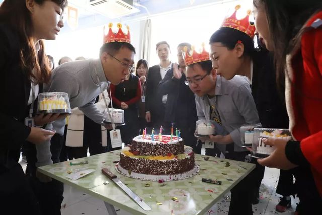 乾港生日會(huì)